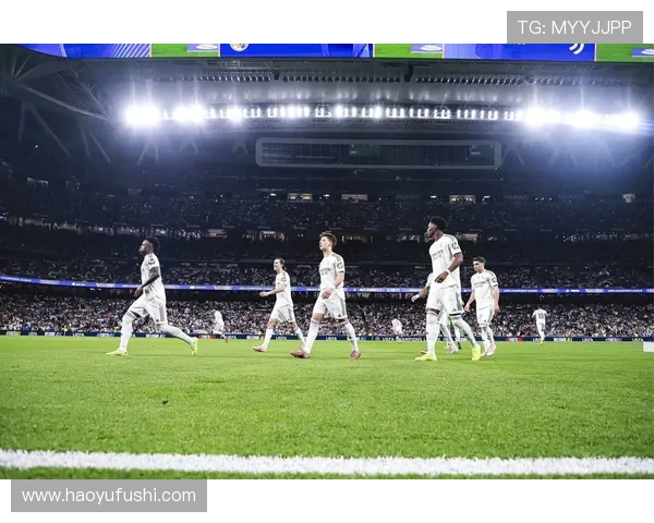 拜仁与皇马经典对决重播回顾精彩瞬间与战术分析